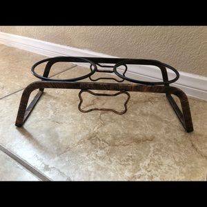 Bronze Metal Dog Bowl Holder